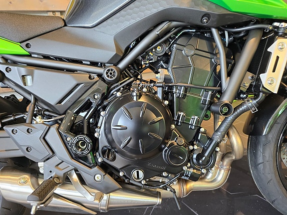 Kawasaki Z650 S 7 of 11