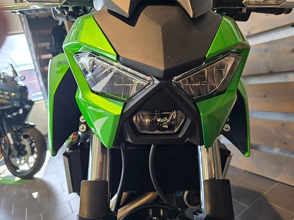 Kawasaki Z650 S 10 of 11