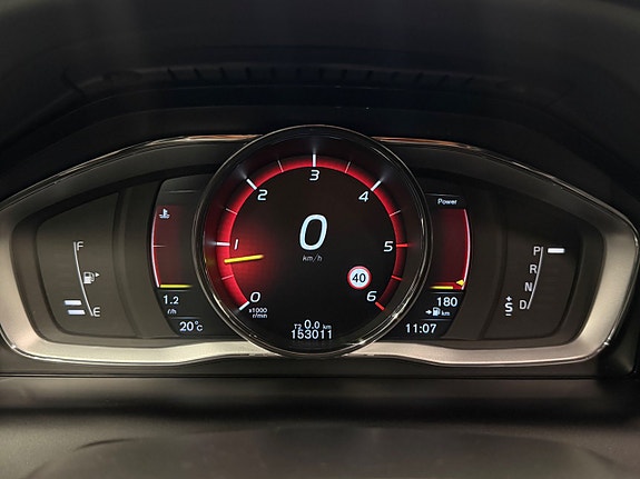 Volvo XC60 19 of 25