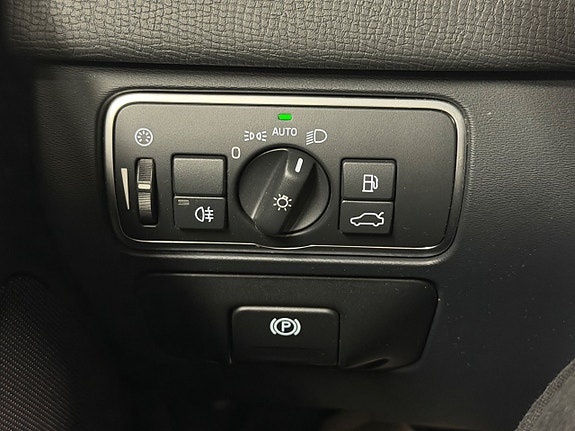 Volvo XC60 25 of 25