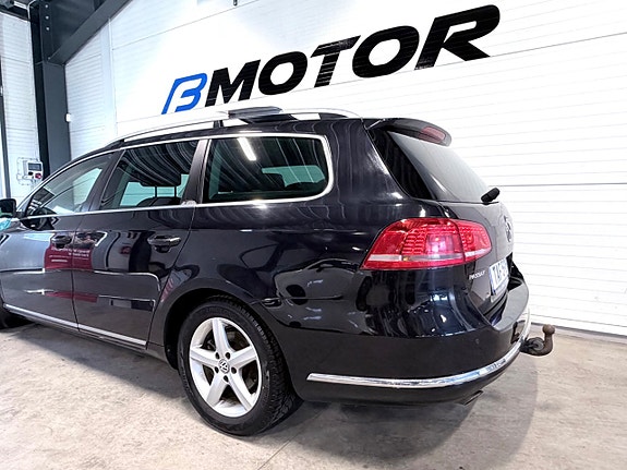 Volkswagen Passat 7 of 15