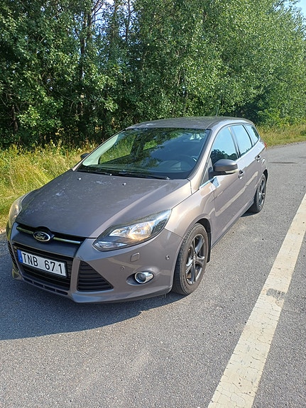 Ford Focus 2 of 11