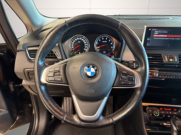 BMW 225xe 16 of 25