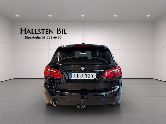 BMW 225xe 6 of 25