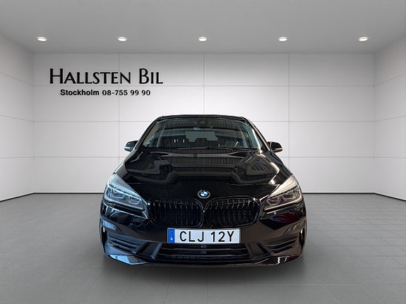 BMW 225xe 3 of 25