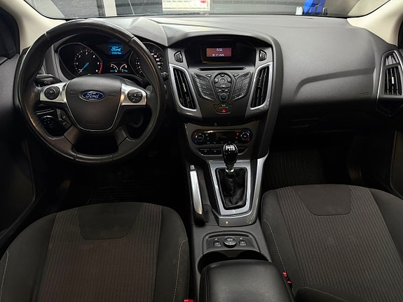 Ford Focus 10 of 15