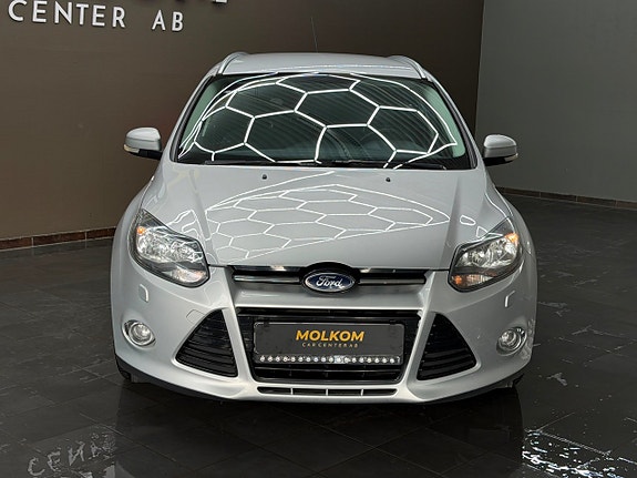 Ford Focus 2 of 15