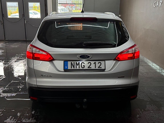 Ford Focus 7 of 15