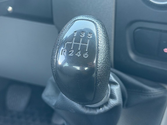Volkswagen Crafter 6 of 21