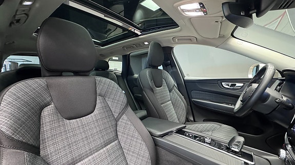Volvo XC60 9 of 21