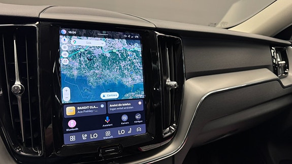Volvo XC60 12 of 21