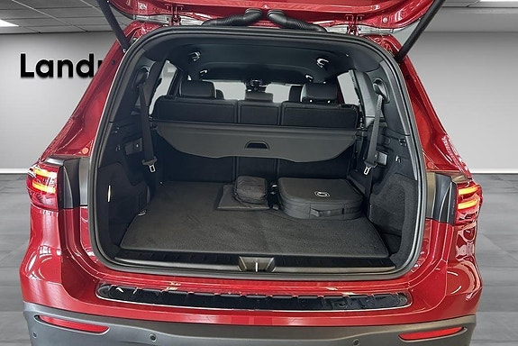 Mercedes-Benz EQB250+ 14 of 16