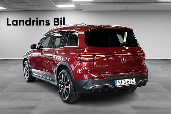 Mercedes-Benz EQB250+ 6 of 16
