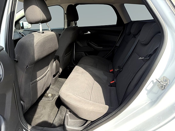 Ford Focus 8 of 14