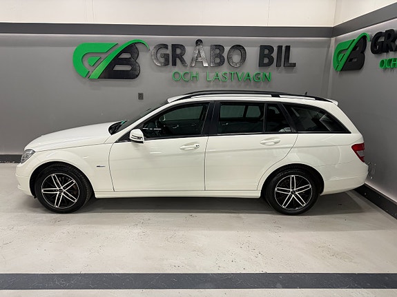 Mercedes-Benz C180 2 of 20
