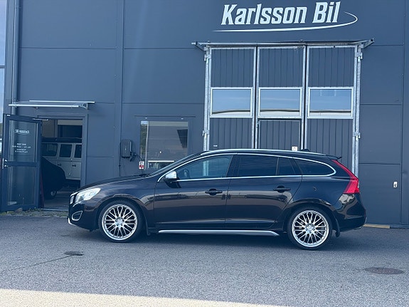 Volvo V60 3 of 30