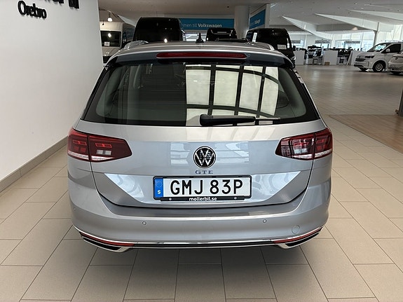 Volkswagen Passat 20 of 20