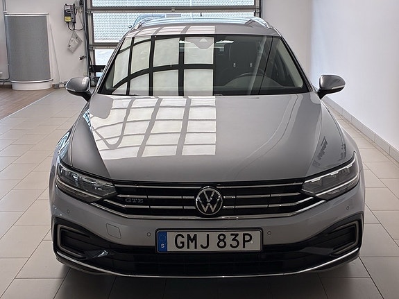 Volkswagen Passat 10 of 20