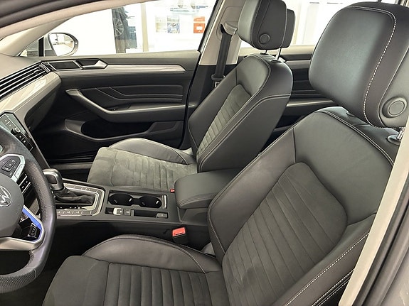 Volkswagen Passat 14 of 20