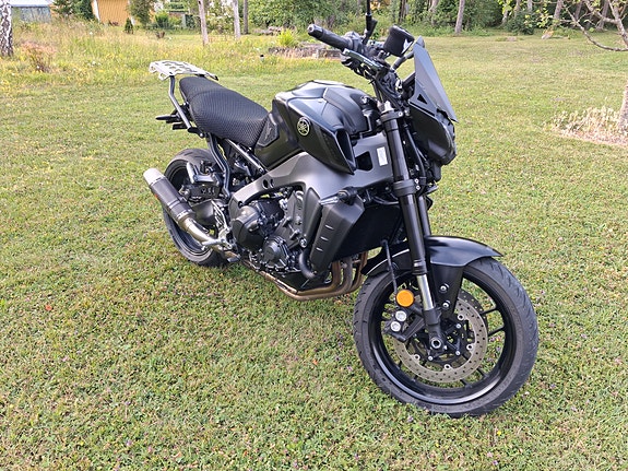 Yamaha MT-09 6 of 6