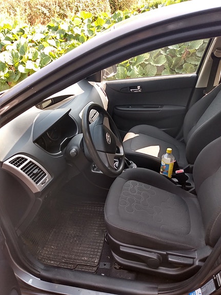 Hyundai i20 4 of 6