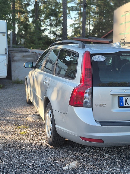 Volvo V50 3 of 8