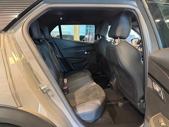 Peugeot 2008 21 of 27