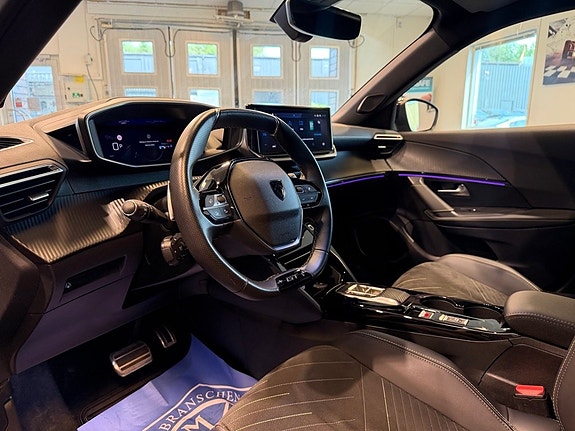 Peugeot 2008 7 of 27