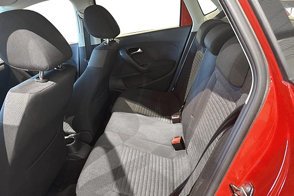 Volkswagen Polo 9 of 15