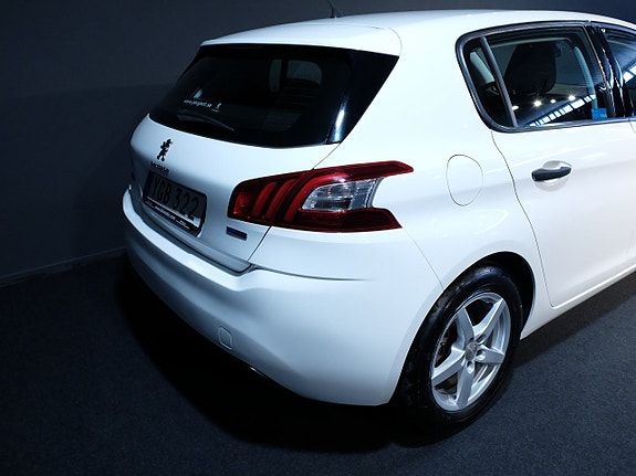 Peugeot 308 7 of 8