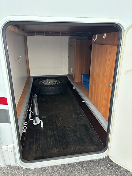 Carado T 344C Smidig - B-kort - Kamkedja - Solcell - Stort garage 7 of 19