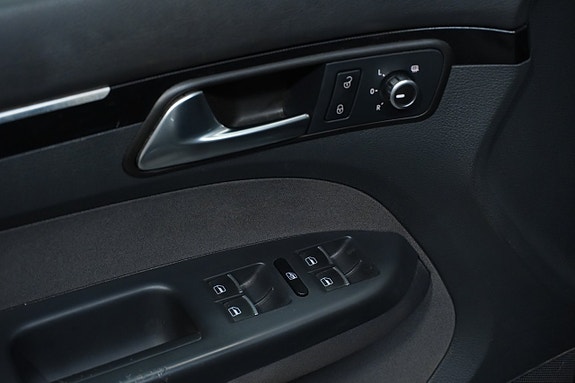 Volkswagen Touran 24 of 25
