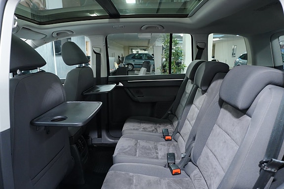 Volkswagen Touran 10 of 25