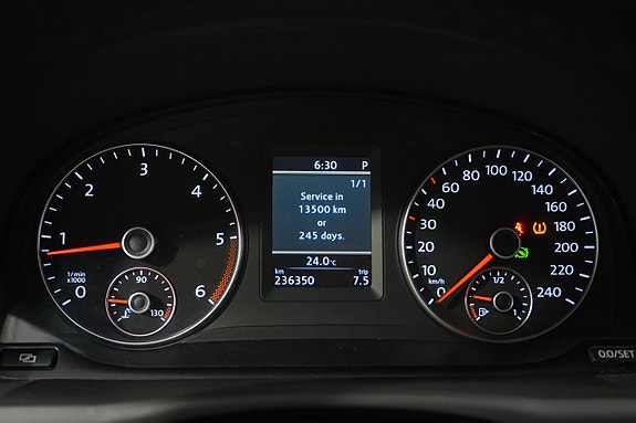 Volkswagen Touran 21 of 25