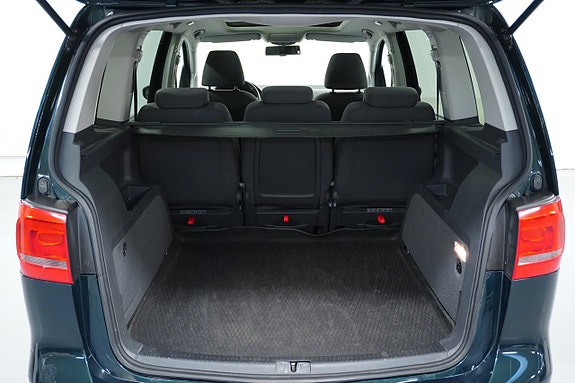Volkswagen Touran 25 of 25
