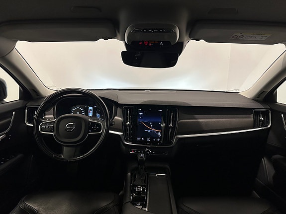 Volvo V90 Cross Country 20 of 26