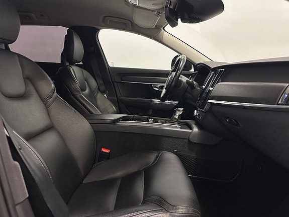 Volvo V90 Cross Country 17 of 26