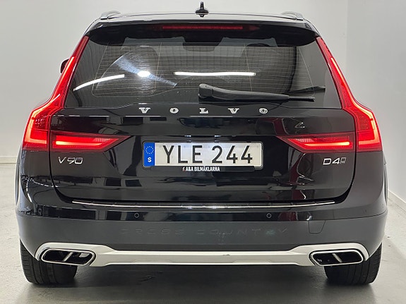 Volvo V90 Cross Country 7 of 26