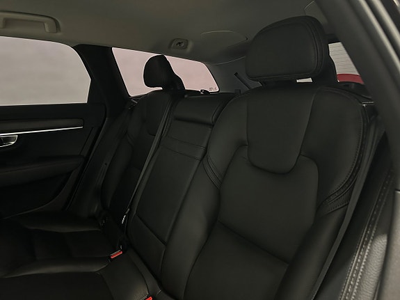 Volvo V90 Cross Country 15 of 26