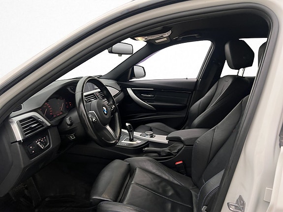 BMW 320d 12 of 30
