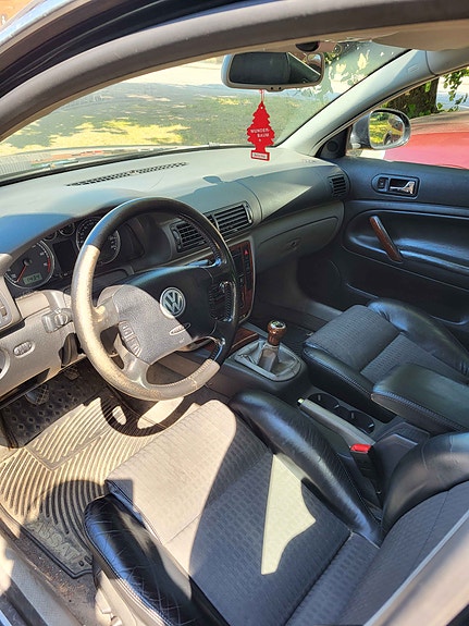 Volkswagen Passat 6 of 9