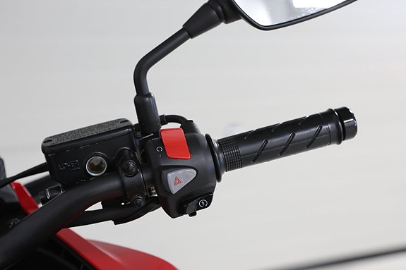 Honda CB 500 X 8 of 9