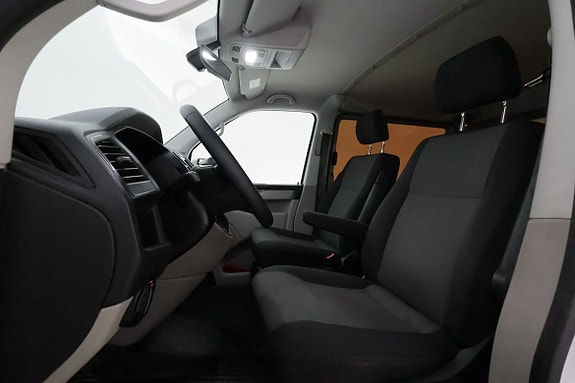 Volkswagen Transporter 9 of 24