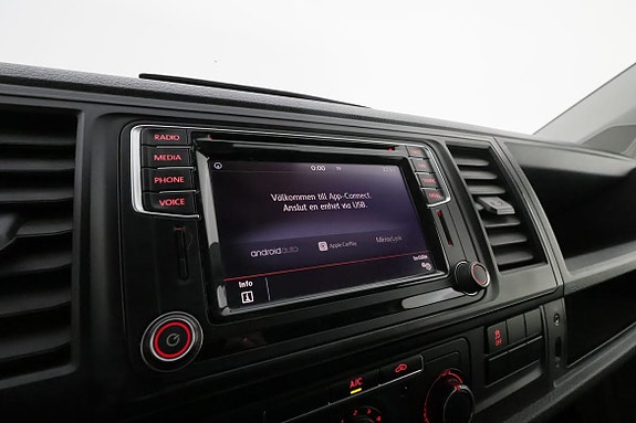 Volkswagen Transporter 20 of 24