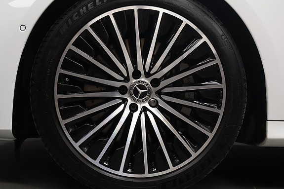 Mercedes-Benz E300 de 6 of 25