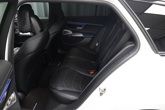 Mercedes-Benz E300 de 11 of 25