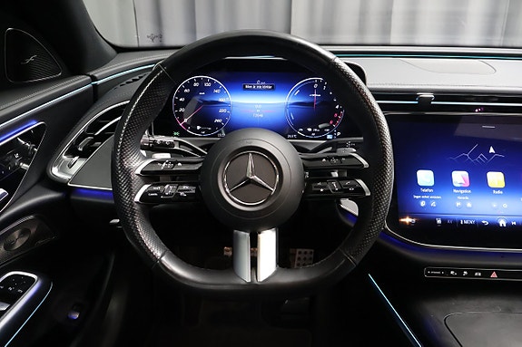 Mercedes-Benz E300 de 18 of 25
