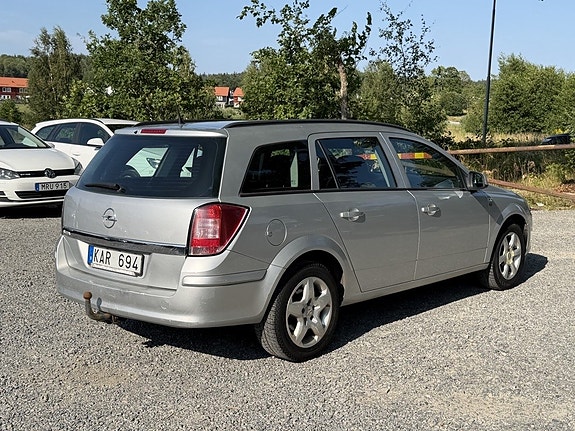 Opel Astra 3 of 16