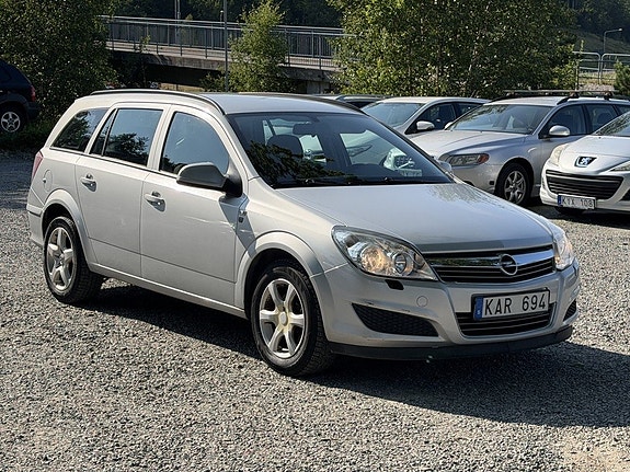 Opel Astra 2 of 16