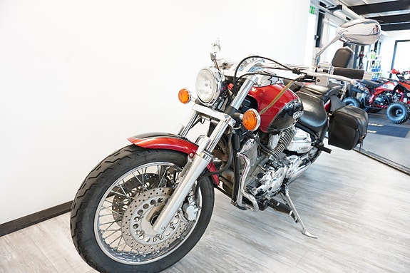 Yamaha XVS 1100 Drag Star 2 of 8